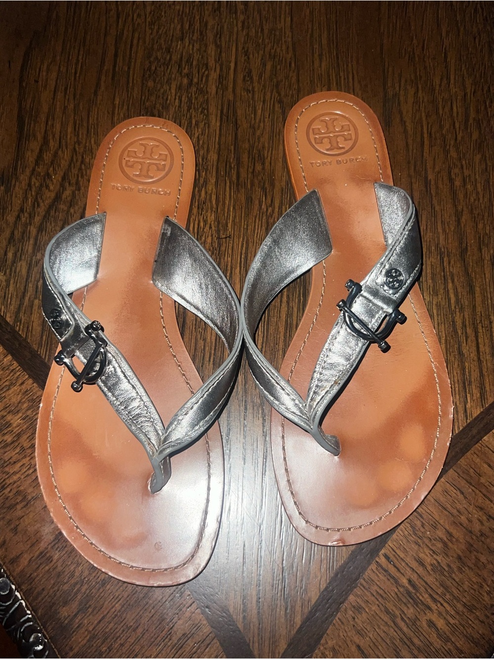 Tory Burch Metallic Silver Leather Thong Sandals with Logo Accent